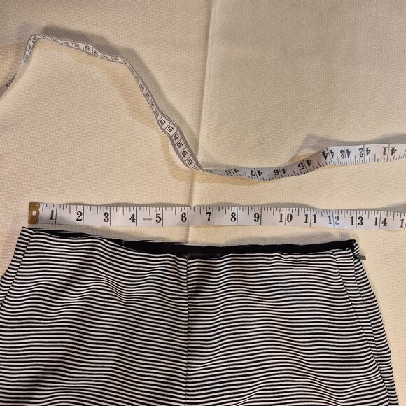 ARMANI EXCHANGE high waisted black and white shorts - Picture 10 of 13